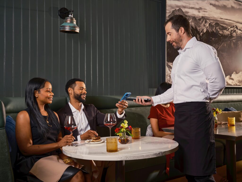 Taxa de Serviço em Restaurante