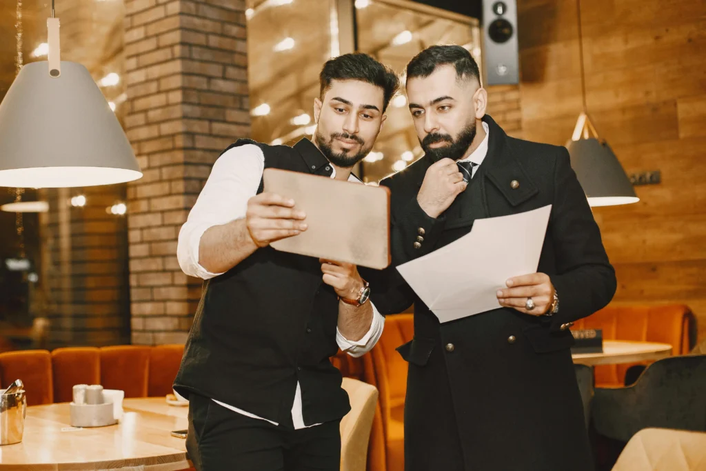 Escala de funcionários em restaurantes