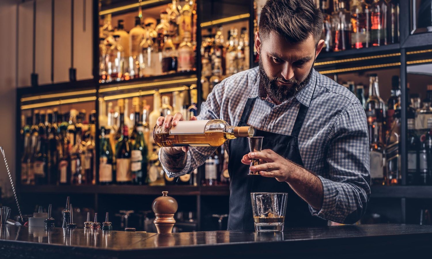 Como contratar barman