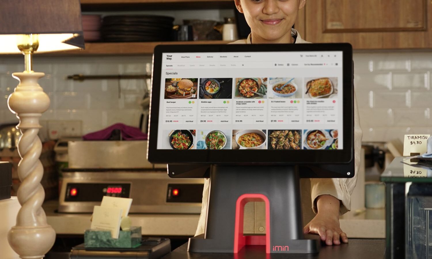 Tela de cardápio digital em um terminal de restaurante